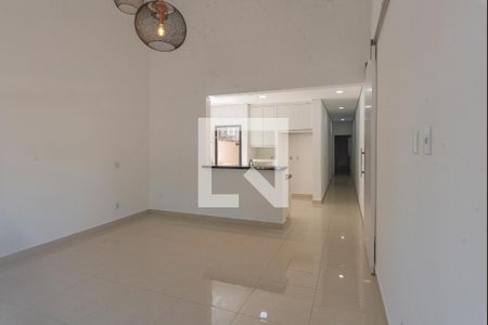 Sala de casa de condomínio à venda com 4 quartos, 216m² em Swiss Park, Campinas