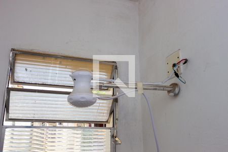 Detalhe - Banheiro de kitnet/studio para alugar com 1 quarto, 15m² em Vila Bertioga, São Paulo