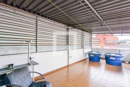 Casa à venda com 163m², 3 quartos e 2 vagasVaranda