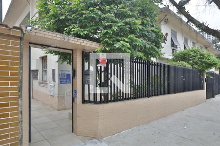 Apartamento para alugar com 72m², 2 quartos e sem vagaFachada