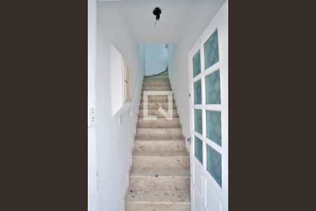 Escadas de acesso ao Apartamento de apartamento para alugar com 2 quartos, 72m² em Embaré, Santos