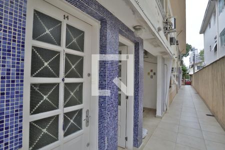 Área comum - Entrada do Apartamento de apartamento para alugar com 2 quartos, 72m² em Embaré, Santos