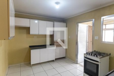 Cozinha de apartamento para alugar com 2 quartos, 85m² em Vila Pompéia, São Paulo