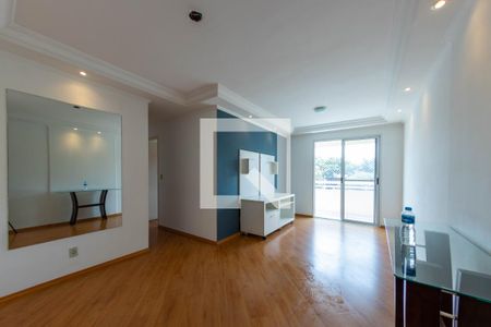 Sala de apartamento para alugar com 3 quartos, 76m² em Vila Margarida, São Paulo