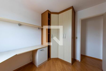 Quarto de apartamento para alugar com 3 quartos, 76m² em Vila Margarida, São Paulo