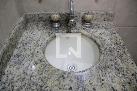 Casa à venda com 315m², 4 quartos e 5 vagasBanheiro da Suíte 3