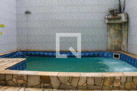 Casa à venda com 315m², 4 quartos e 5 vagasPiscina