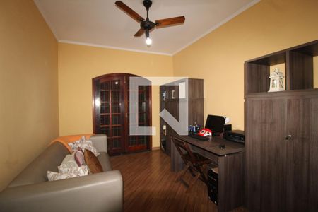 Casa para alugar com 210m², 3 quartos e 3 vagasEscritório