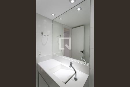 Apartamento para alugar com 62m², 2 quartos e 1 vaga Apartamento para alugar com 62m², 2 quartos e 1 vagaBanheiro