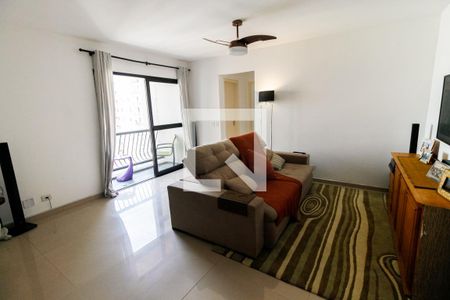 Sala  de apartamento para alugar com 2 quartos, 73m² em Jardim Maria Rosa, Taboão da Serra