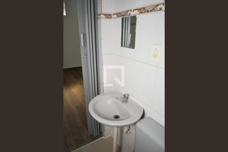 Casa à venda com 450m², 8 quartos e 4 vagas Casa à venda com 450m², 8 quartos e 4 vagasBanheiro da Suíte