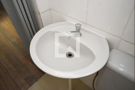 Casa à venda com 450m², 8 quartos e 4 vagas Casa à venda com 450m², 8 quartos e 4 vagasBanheiro da Suíte