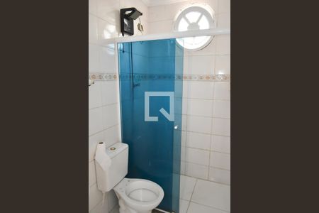 Casa à venda com 450m², 8 quartos e 4 vagas Casa à venda com 450m², 8 quartos e 4 vagasBanheiro