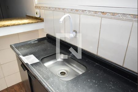 Casa à venda com 450m², 8 quartos e 4 vagas Casa à venda com 450m², 8 quartos e 4 vagasCozinha