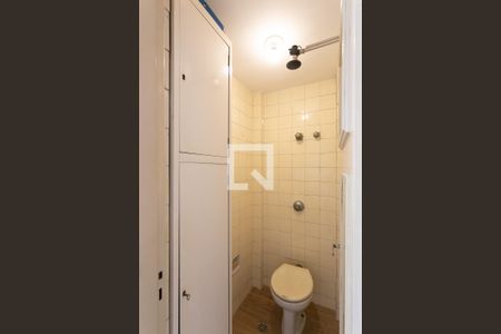 Apartamento para alugar com 87m², 3 quartos e 2 vagas Apartamento para alugar com 87m², 3 quartos e 2 vagasBanheiro de Serviço
