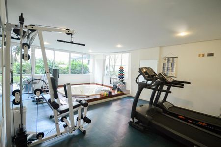 Apartamento para alugar com 28m², 1 quarto e 1 vaga Apartamento para alugar com 28m², 1 quarto e 1 vagaÁrea comum - Academia