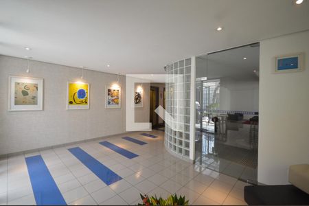 Apartamento para alugar com 28m², 1 quarto e 1 vaga Apartamento para alugar com 28m², 1 quarto e 1 vagaHall social