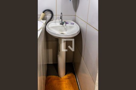 Banheiro de kitnet/studio à venda com 1 quarto, 27m² em República, São Paulo