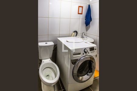 Banheiro de kitnet/studio à venda com 1 quarto, 27m² em República, São Paulo