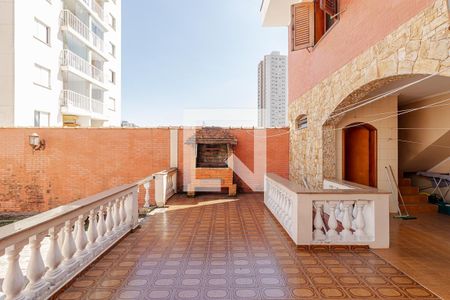 Casa à venda com 400m², 3 quartos e 8 vagasChurrasqueira
