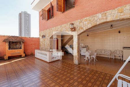 Casa à venda com 400m², 3 quartos e 8 vagasChurrasqueira