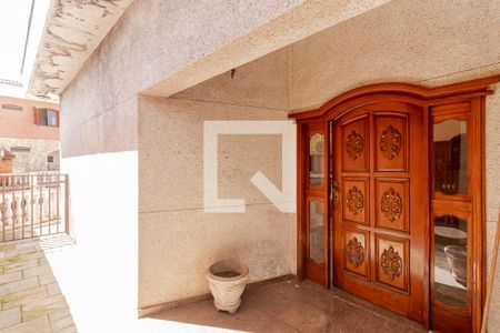 Casa à venda com 400m², 3 quartos e 8 vagasEntrada 