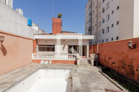 Casa à venda com 400m², 3 quartos e 8 vagasPiscina