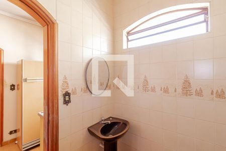 Casa à venda com 400m², 3 quartos e 8 vagasBanheiro da Edícula 