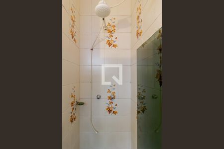 Casa à venda com 400m², 3 quartos e 8 vagasBanheiro da Suíte 1