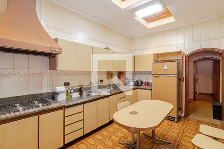 Casa à venda com 400m², 3 quartos e 8 vagasCozinha