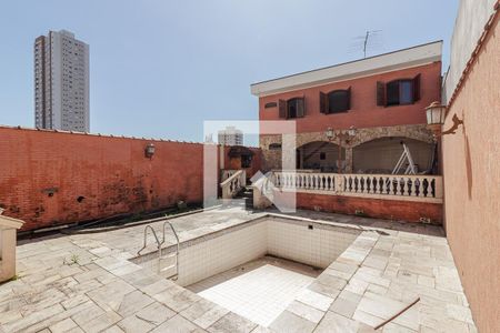 Casa à venda com 400m², 3 quartos e 8 vagasPiscina