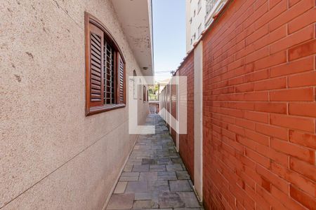 Casa à venda com 400m², 3 quartos e 8 vagasCorredor Lateral 