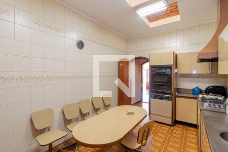 Casa à venda com 400m², 3 quartos e 8 vagasCozinha