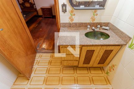 Casa à venda com 400m², 3 quartos e 8 vagasBanheiro da Suíte 2 