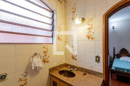 Casa à venda com 400m², 3 quartos e 8 vagasBanheiro da Suíte 1