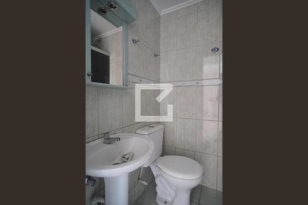 Banheiro de apartamento à venda com 1 quarto, 47m² em Agronomia, Porto Alegre