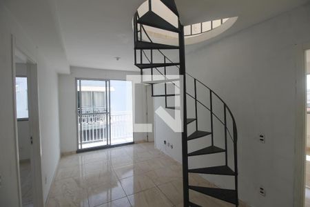 Sala de apartamento para alugar com 3 quartos, 120m² em Galo Branco, São Gonçalo