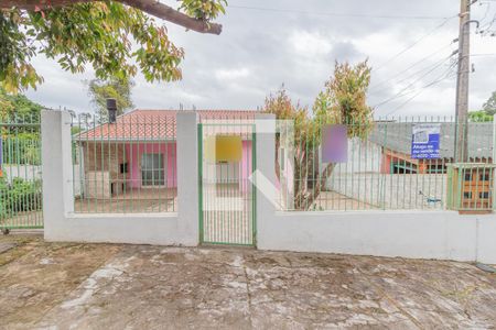 Casa à venda com 180m², 2 quartos e 2 vagasFachada