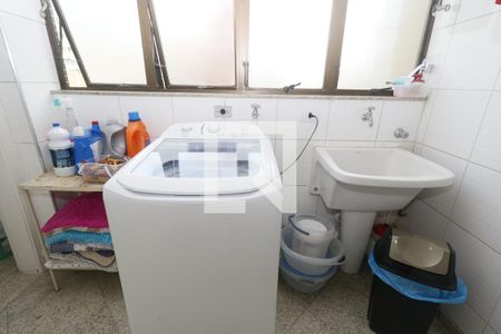 Apartamento para alugar com 205m², 3 quartos e 4 vagasÁrea de Serviço