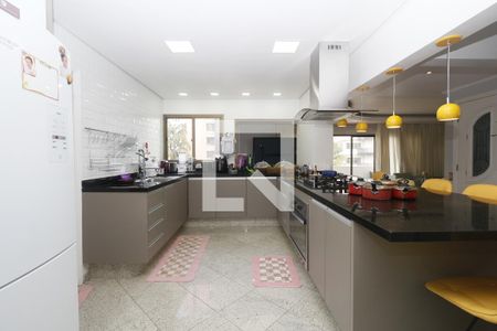 Apartamento para alugar com 205m², 3 quartos e 4 vagasCozinha