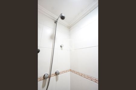 Apartamento à venda com 61m², 2 quartos e 1 vaga Apartamento à venda com 61m², 2 quartos e 1 vagaChuveiro