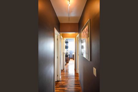 Apartamento à venda com 70m², 3 quartos e 2 vagasCorredor