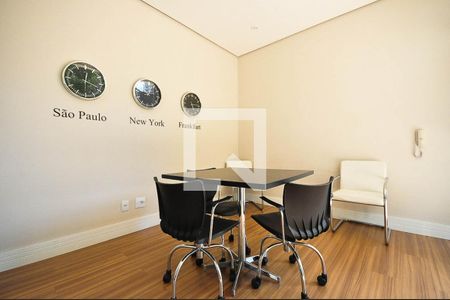 Apartamento à venda com 70m², 3 quartos e 2 vagasSala de reunião