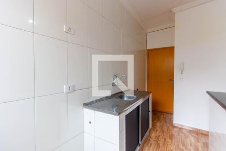 Cozinha de apartamento para alugar com 1 quarto, 40m² em Vila Ema, São Paulo