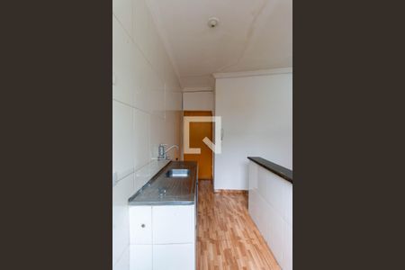 Cozinha de apartamento para alugar com 1 quarto, 40m² em Vila Ema, São Paulo
