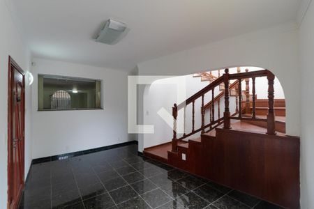 Hall de entrada de casa de condomínio para alugar com 4 quartos, 900m² em Gramado, Campinas