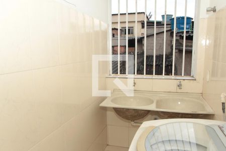 Casa à venda com 90m², 4 quartos e 1 vagaÁrea de serviço 