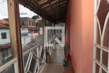 Casa à venda com 90m², 4 quartos e 1 vagaSacada