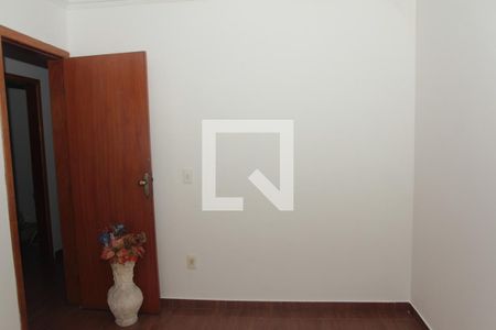 Casa à venda com 90m², 4 quartos e 1 vagaQuarto