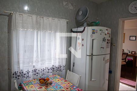 Casa à venda com 90m², 3 quartos e 3 vagas Casa à venda com 90m², 3 quartos e 3 vagascozinha
